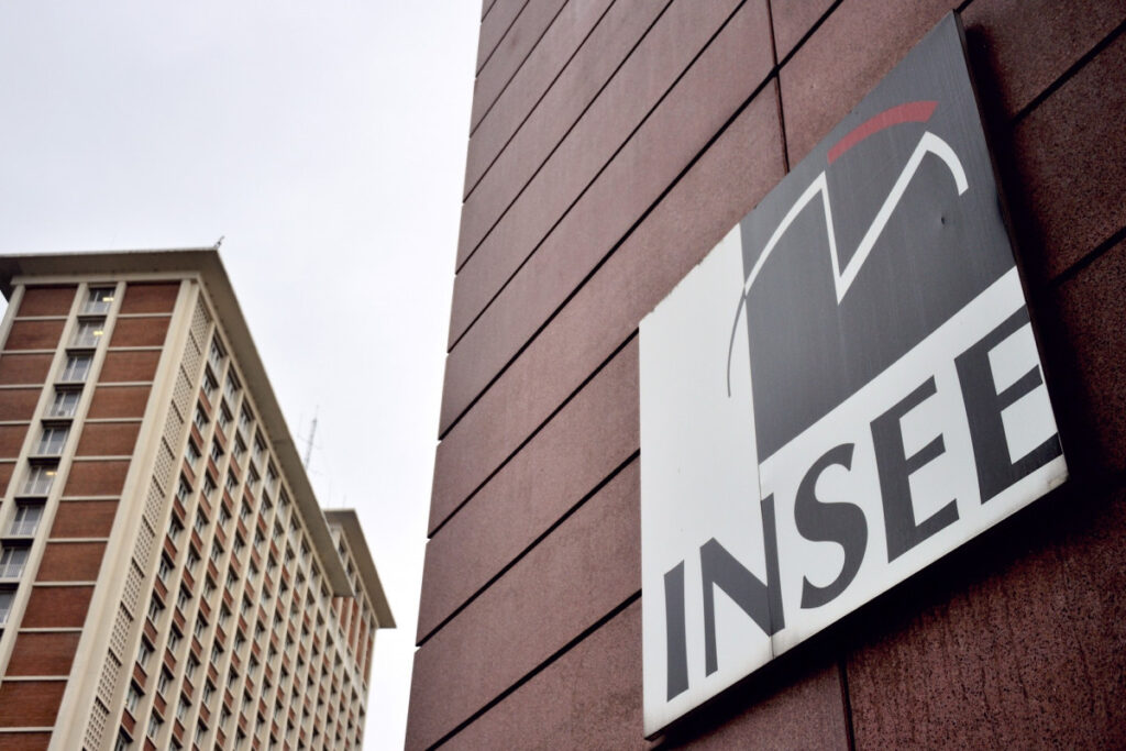 Marché du travail en crise : la fin des aides à l’apprentissage fait plonger l’emploi salarié / Crédit News