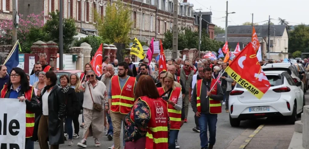 Grève du 2 décembre : la France paralysée ? Transports, écoles, services publics sous tension / Courrier Cauchois