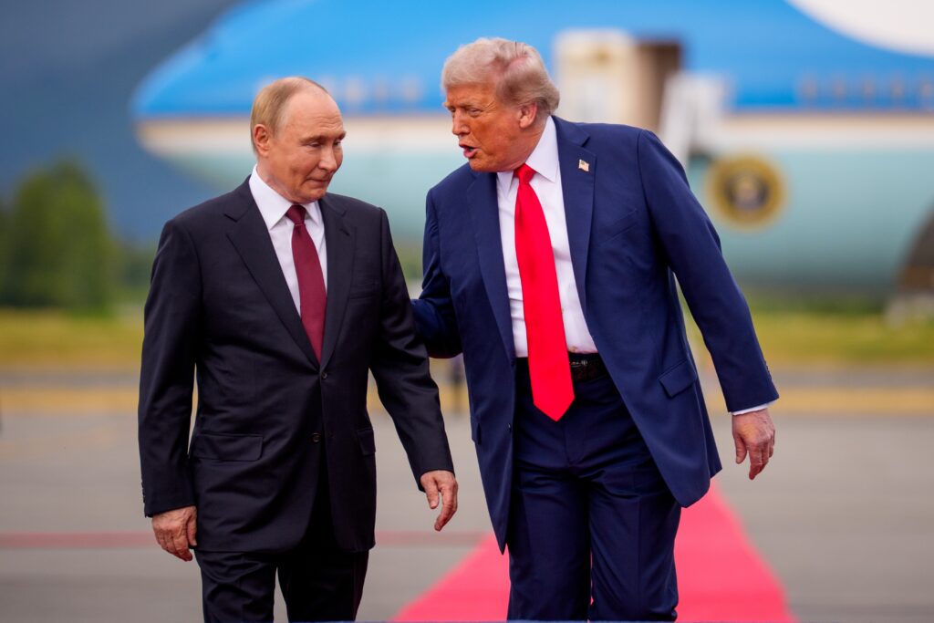 Quand Trump offre la victoire à Moscou : le plan ’paix’ qui arrange Poutine / OPB