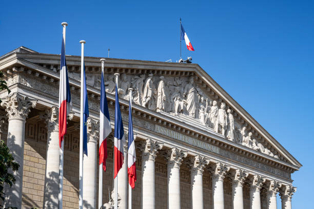 La France renonce au “budget équitable” : le Parlement rejette l’impôt sur la fortune / istockphoto