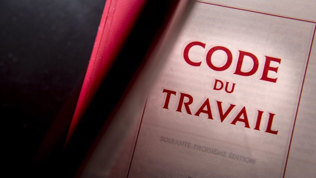 Travailler sous drogue bientôt interdit par le Code du travail / Les Échos