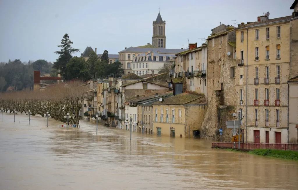 Inondations massives : Pedro frappe et paralyse l’Ouest / 20 Minutes