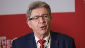 En France, la mort d’un militant ravive les tensions politiques à l’approche des municipales / unsplash