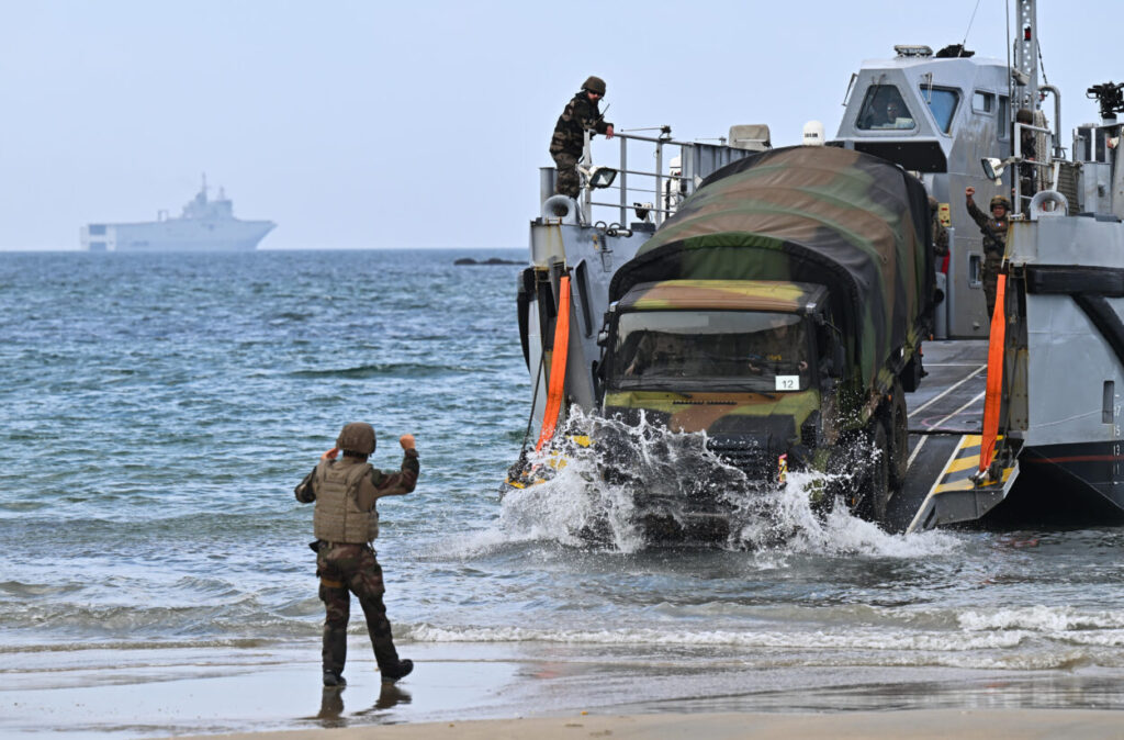 12 500 soldats mobilisés : la guerre simulée commence / Ouest-France