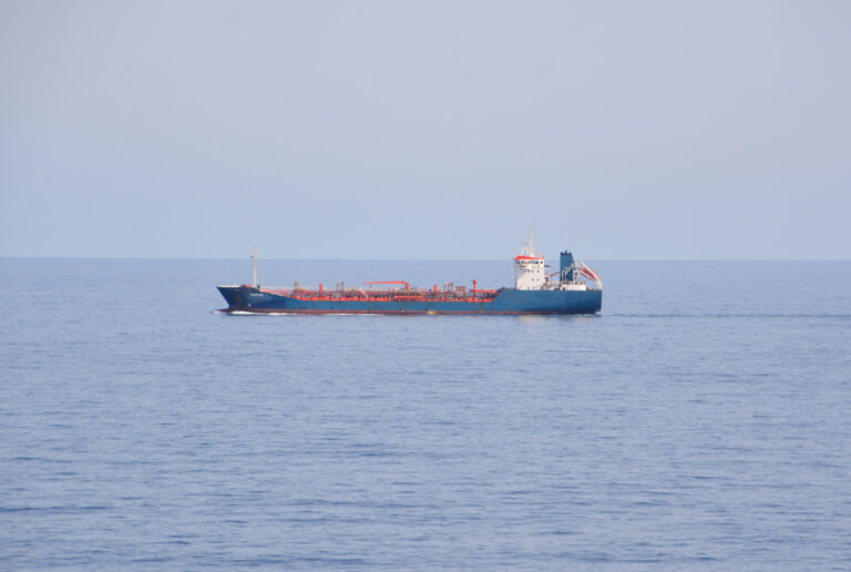 La France libère un pétrolier de la « flotte fantôme » après une amende de plusieurs millions d’euros / getty images