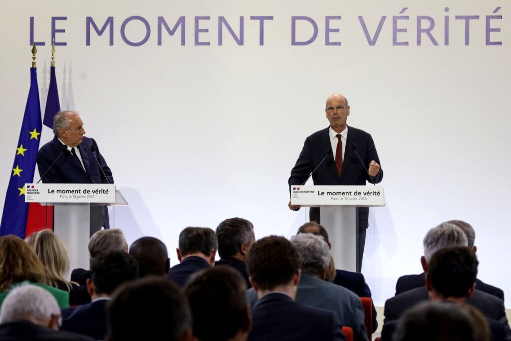 Plus de 13 000 millionnaires échappent à l’impôt en France / Radio France