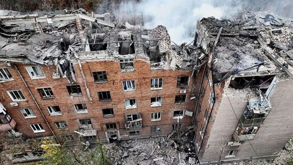 426 drones et missiles : l’Ukraine subit une attaque record / Les Échos