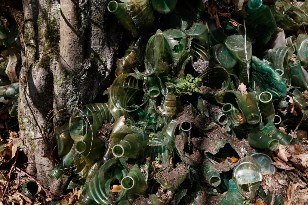 Vosges : Nestlé face à la justice pour des décharges sauvages massives / Libération