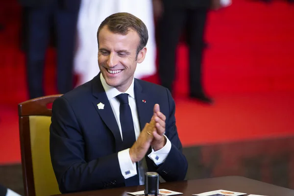 La popularité de Macron augmente dans un contexte de tensions internationales / depositphotos