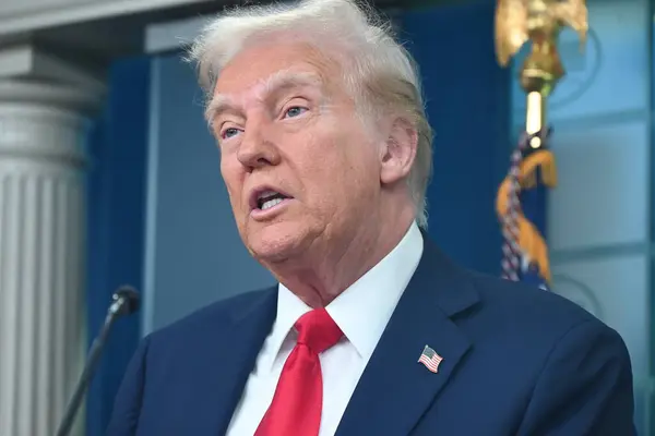 Donald Trump officiellement informe le Congrès des frappes contre l’Iran / depositphotos