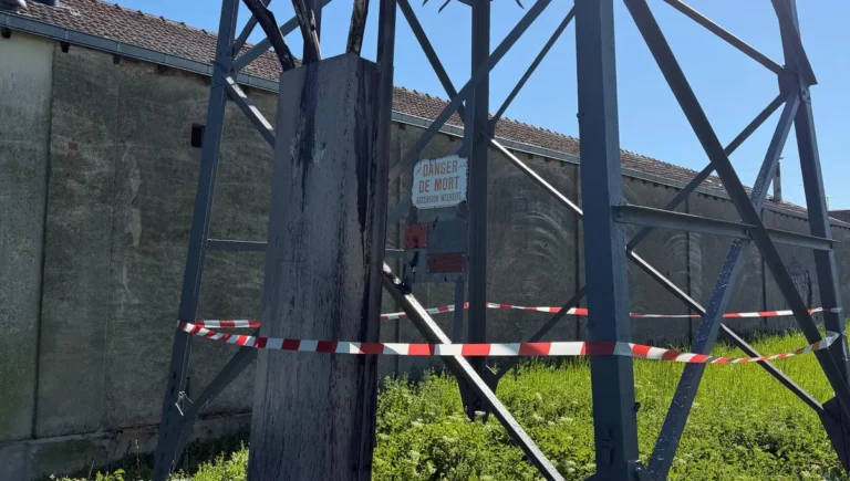 Incendies massifs dans les infrastructures électriques en France : des milliers de foyers privés d’électricité / ici