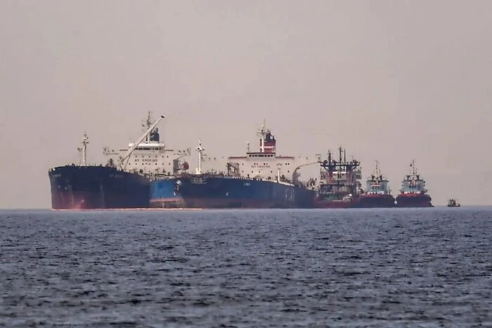 La France libère un pétrolier russe après le paiement d’une amende : le navire a déjà quitté ses eaux