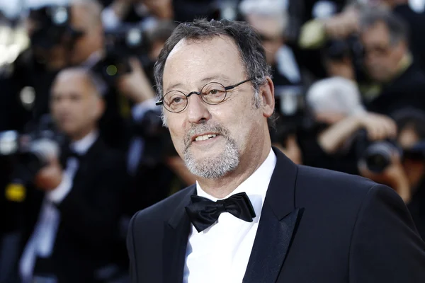 Jean Reno a écrit un thriller sur l’enlèvement d’enfants ukrainiens par la Russie / depositphotos