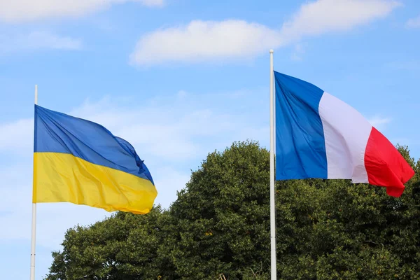 La France assure un soutien financier de 90 milliards d’euros à l’Ukraine / depositphotos