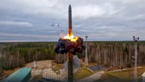 Menaces nucléaires russes : l’OTAN fixe une limite au-delà de laquelle commencent des conséquences irréversibles / AP