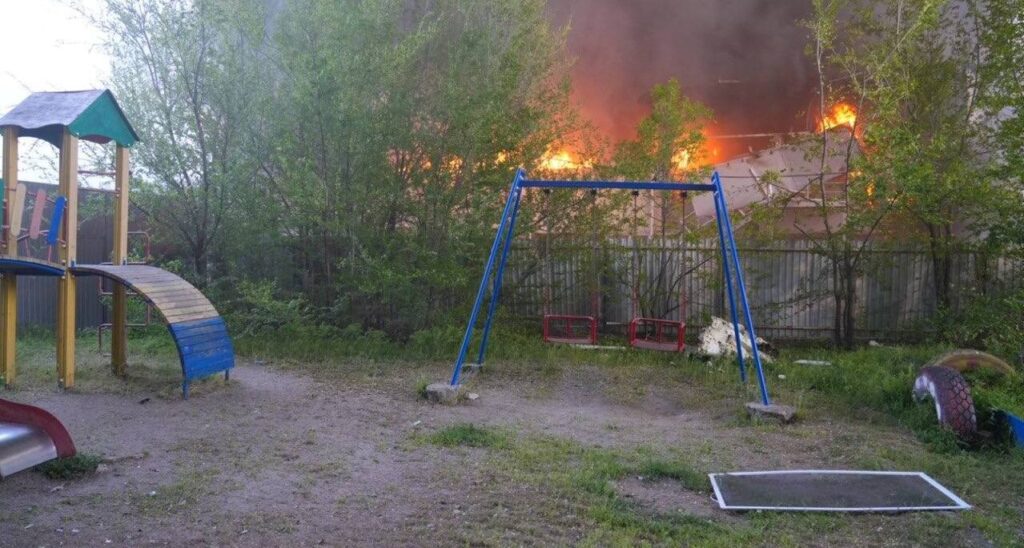 Frappes sur Dnipro, Zaporijjia et Kramatorsk : des morts et des dizaines de blessés / Service national des situations d'urgence de l'Ukraine