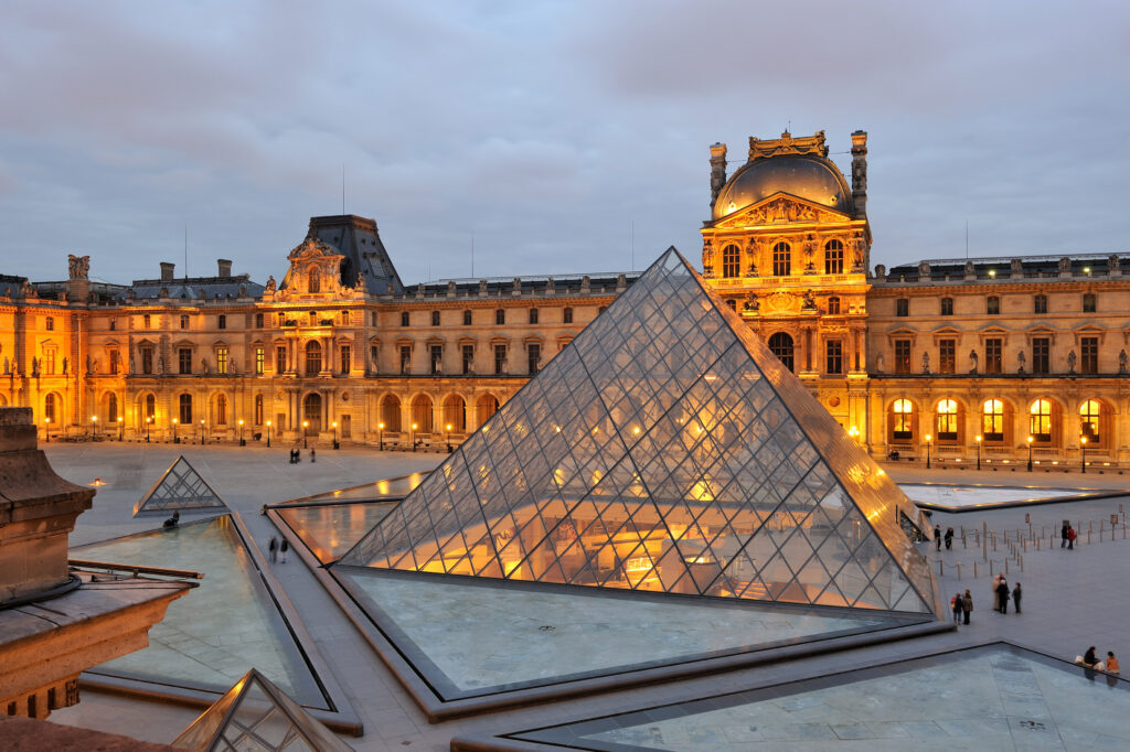 Louvre cambriolé : quarante mesures pour mieux protéger le patrimoine / Rennes