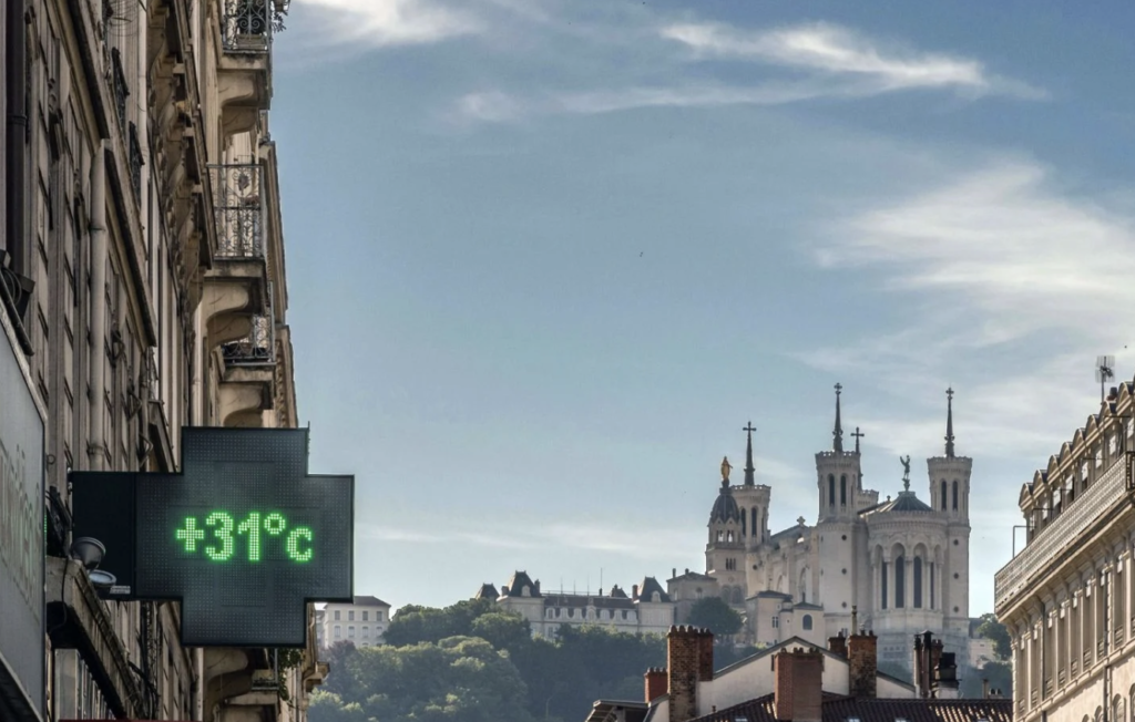 Vague de chaleur précoce : records relevés dans plusieurs régions / 20 Minutes