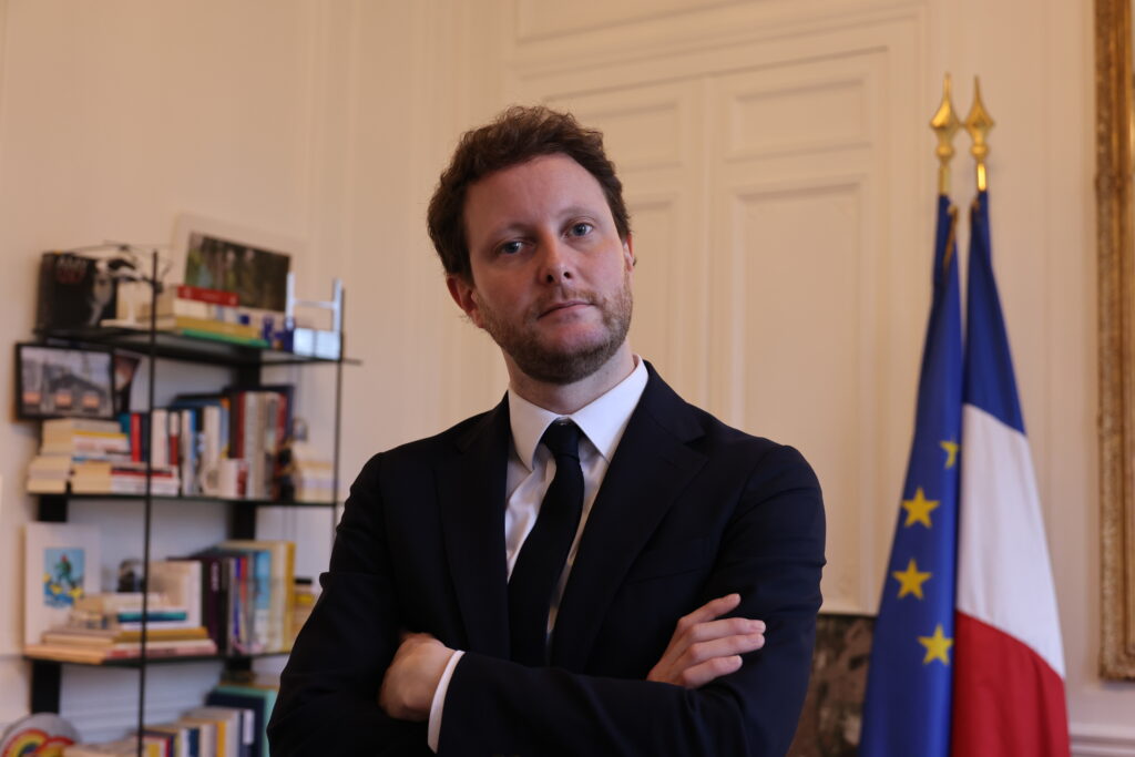Grand Paris : Clément Beaune propose de fusionner Paris et sa petite couronne / Le Parisien