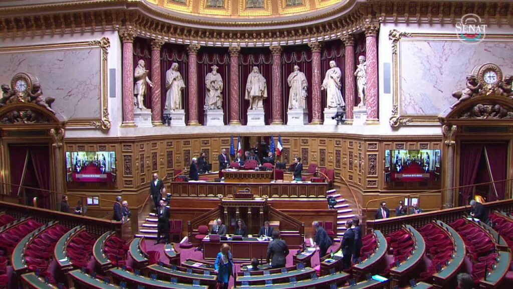Les députés français abordent plusieurs textes sensibles cette semaine / Direct Sénat