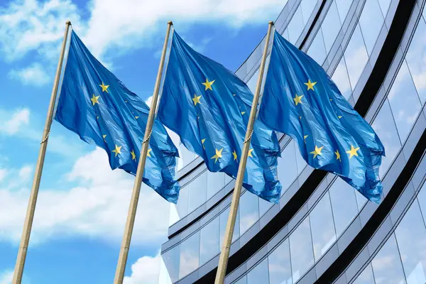 La France et l’Italie bloquent une réforme linguistique de l’UE : Bruxelles voulait réserver l’anglais aux accords commerciaux / depositphotos