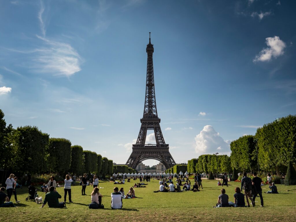 Paris traverse une vague de chaleur historique : un épisode de juin pourrait rivaliser avec la canicule de 2003 / unsplash