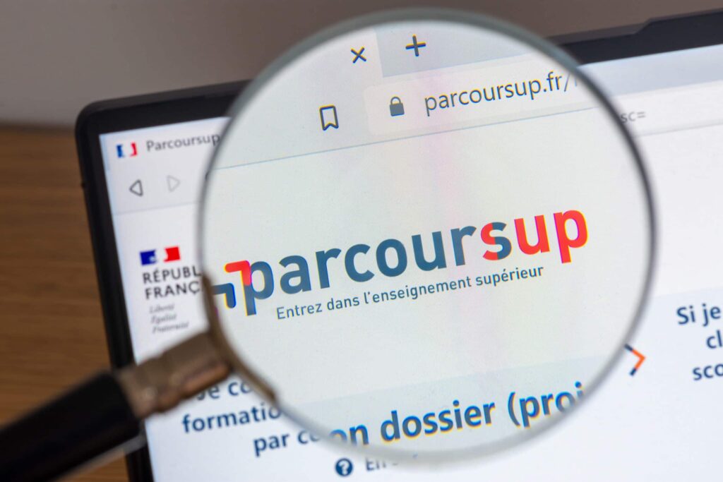 Parcoursup : les premiers résultats attendus ce mardi soir / Terminales