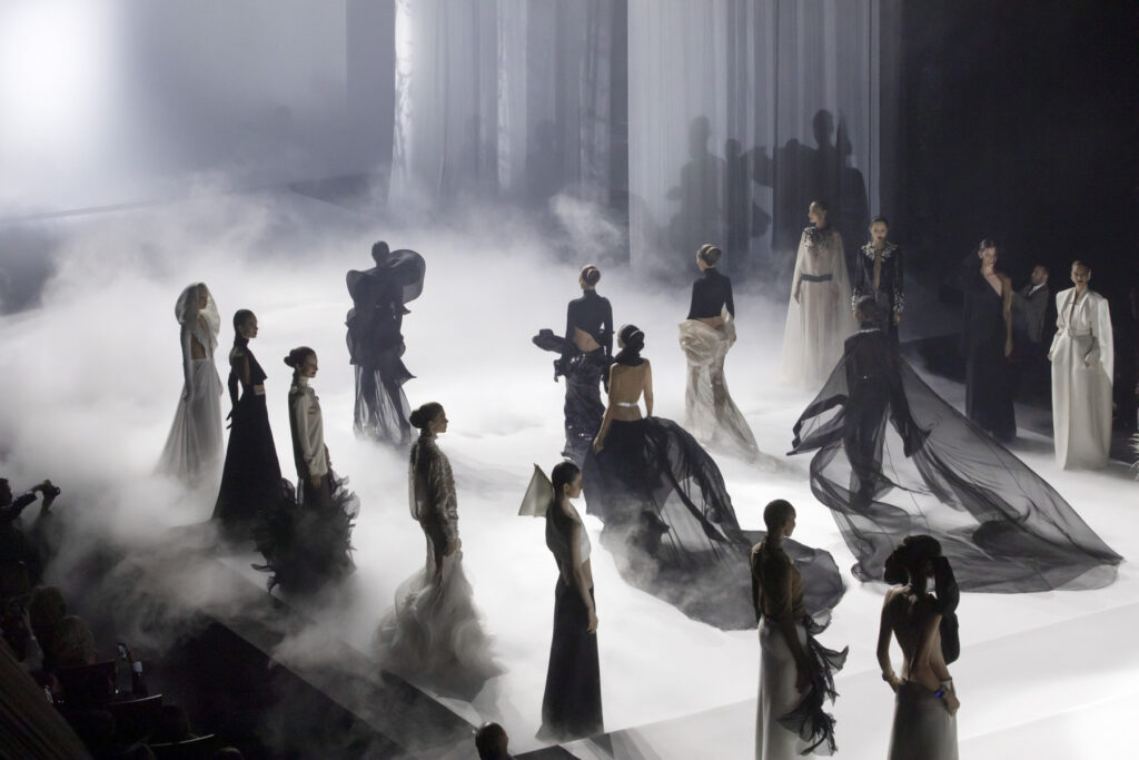 Haute Couture Week : Paris confirme son rang de capitale mondiale de la mode / Sortiraparis