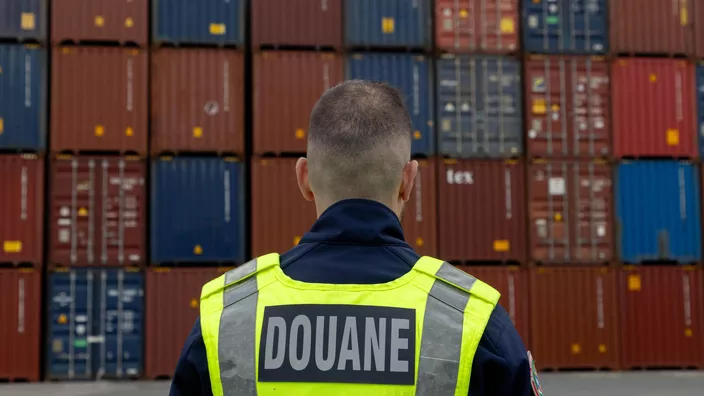 Plan Douane 2030 : l’État renforce ses moyens contre les menaces économiques et criminelles / Le Figaro