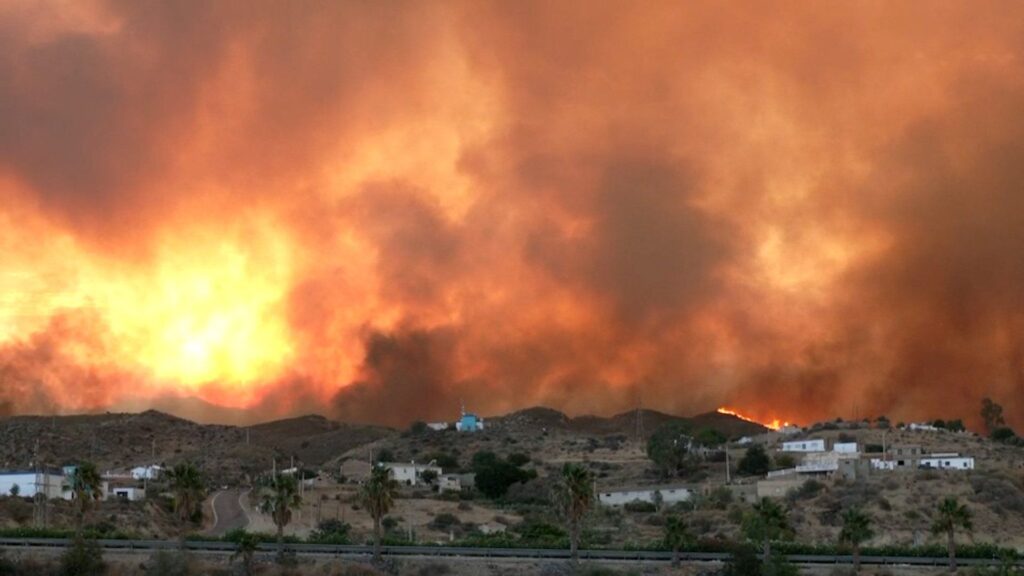 Une Française figure parmi les 23 personnes disparues dans l’incendie qui frappe le sud de l’Espagne / Zonebourse