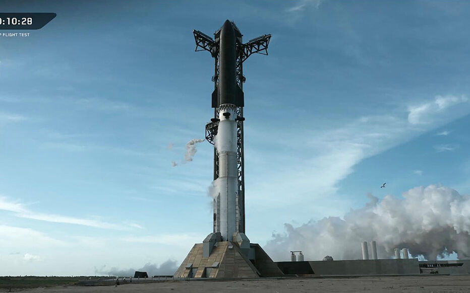 SpaceX reporte le lancement de Starship à quelques secondes du décollage : le système automatique interrompt la mission après une anomalie sur les / LP