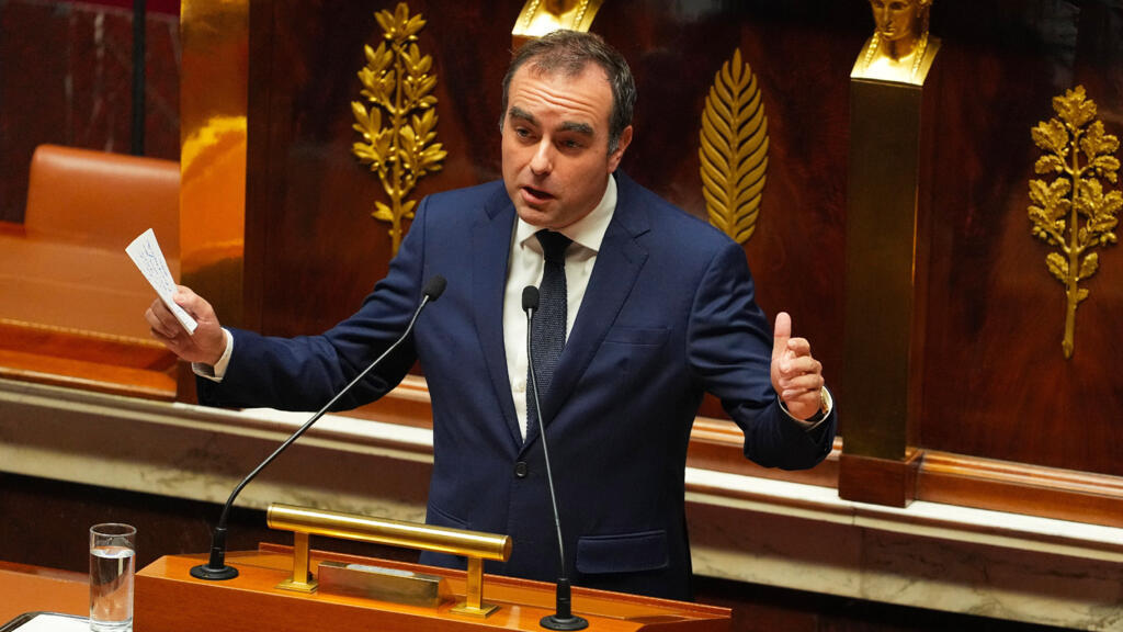 Le gouvernement français menacé par une motion de censure après les critiques sur sa gestion de la canicule / AP