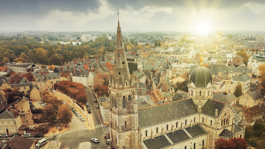 Le Conseil de l’Europe veut renforcer l’engagement des jeunes dans les Routes culturelles européennes / Conseil de l'Europe