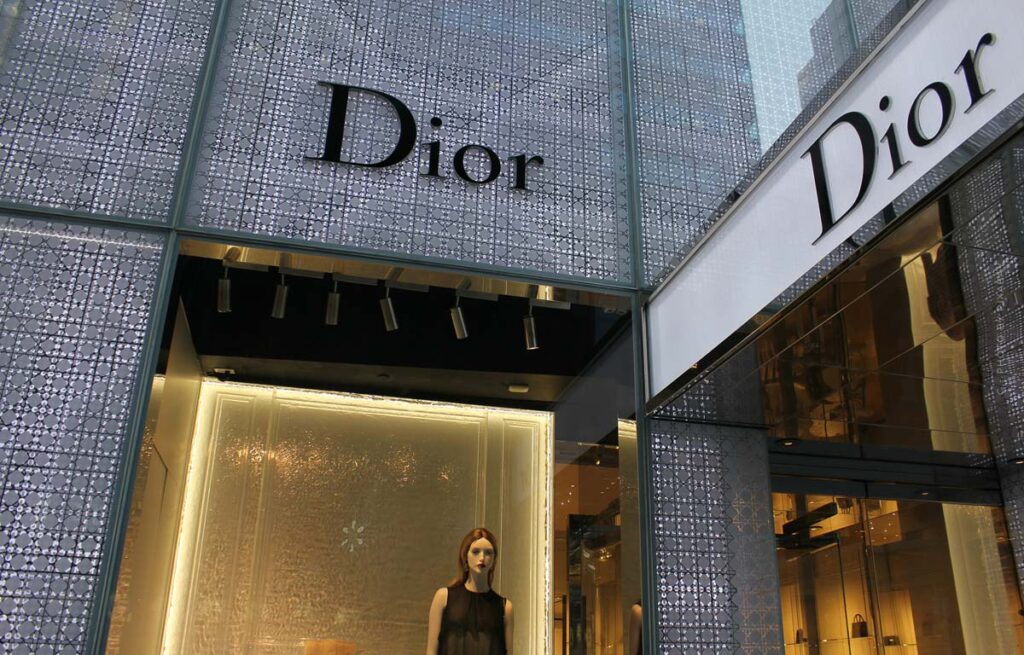 Le retour de Dior en Russie ravive le débat sur la cohérence des sanctions occidentales / Finance.ua