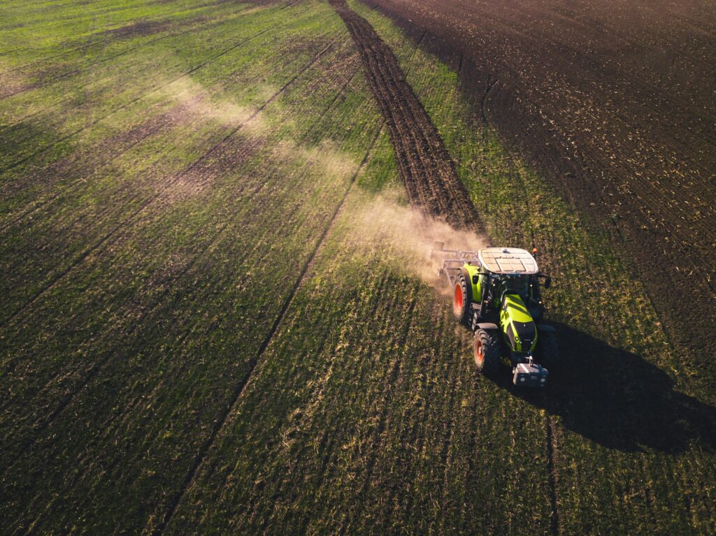 La France approuve une réforme agricole controversée : l'Assemblée nationale autorise le retour de certains pesticides interdits / unsplash