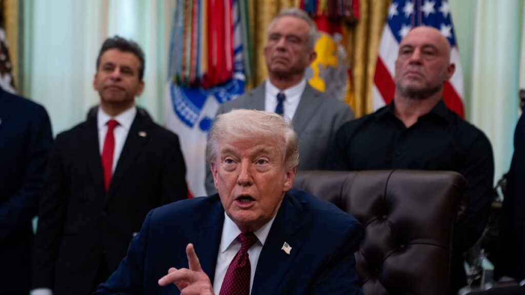 Trump juge le cessez-le-feu avec l’Iran terminé et relance la pression militaire au Moyen-Orient / La Dépêche