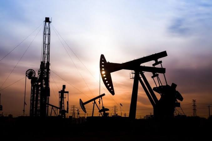 Pétrole et gaz bientôt exclus de la publicité française grâce à un nouveau décret gouvernemental / Maroc Diplomatique