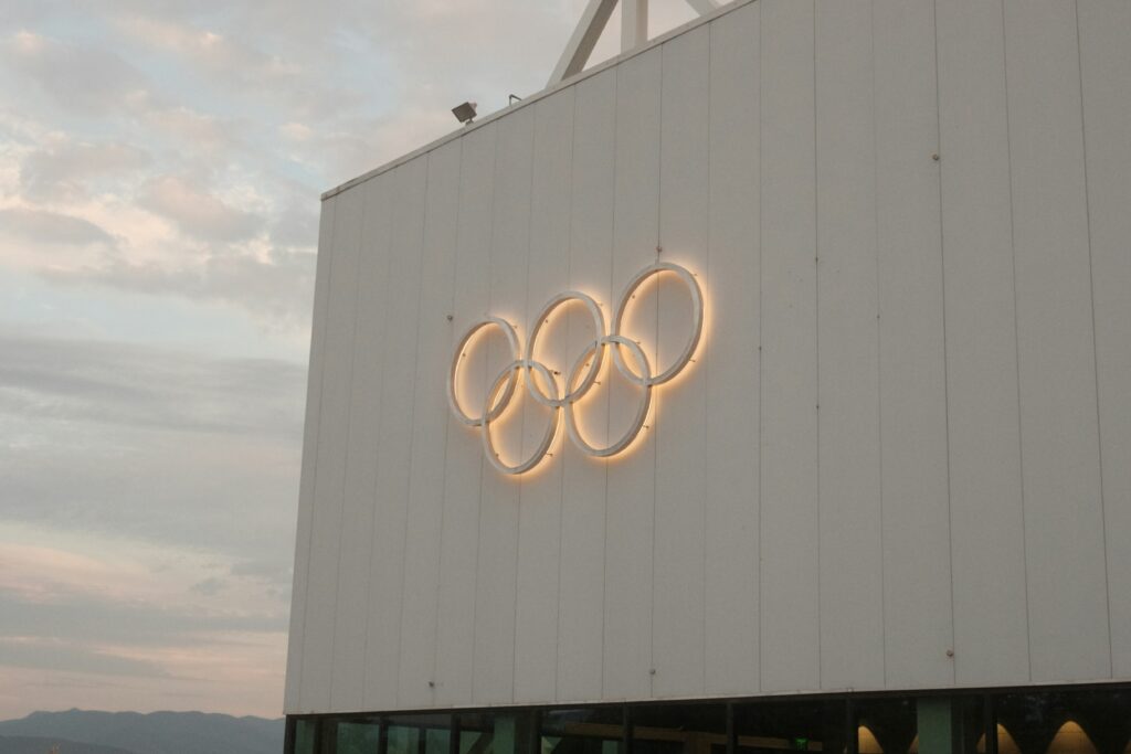 Entre principes et compromis : pourquoi la question du retour de la Russie dans le sport mondial dépasse largement le cadre des Jeux olympiques / unsplash