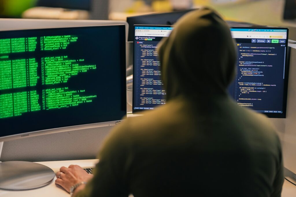 L’éducation française sous pression : la menace cyber russe devient un nouveau front de la guerre hybride / unsplash