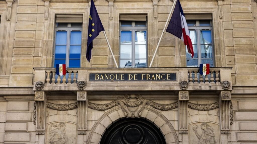 La Banque de France abaisse sa prévision de croissance à 0,4 % / franceinfo
