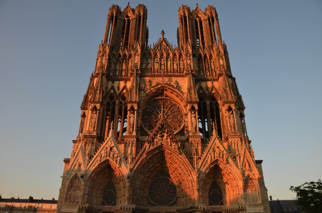Les Journées européennes du patrimoine ouvrent des milliers de lieux au public les 19 et 20 septembre / Wikipedia