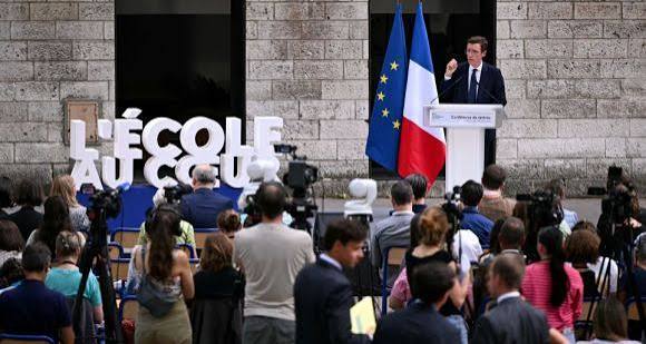 Rentrée 2026 : 11,6 millions d’élèves retrouvent les classes dans un système en pleine transformation / L'Etudiant