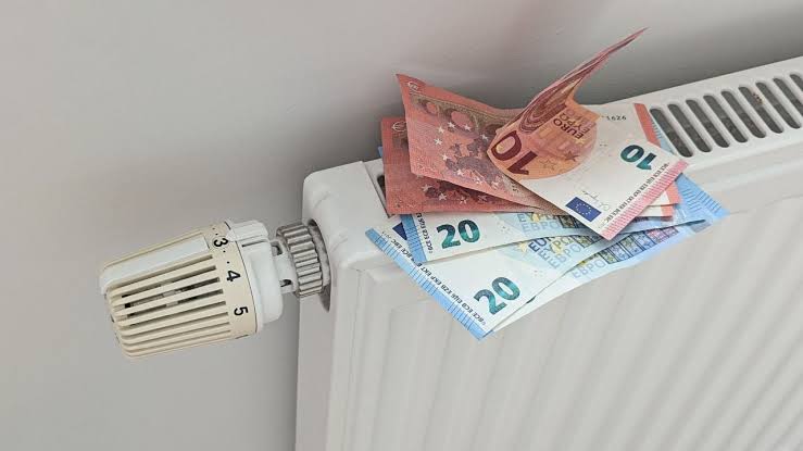 La facture de gaz pourrait augmenter de plus de cinq euros en moyenne au mois d’octobre / Marie France