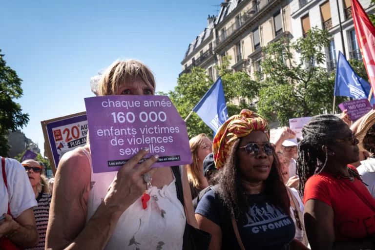 La loi intégrale contre les violences sexuelles franchit une étape décisive avec 503 voix favorables à l’Assemblée / La Croix
