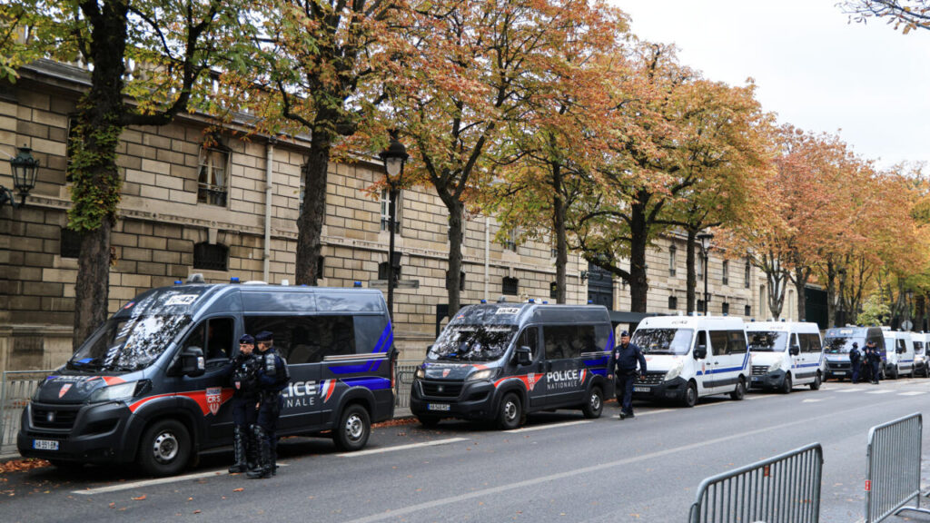 La mobilisation du 24 octobre place les autorités françaises face à un défi de sécurité et de libertés publiques / France 24