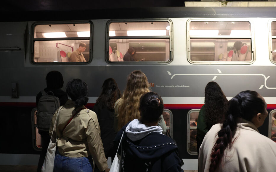 Un incendie dans une sous-station à Paris perturbe le trafic du RER C : ce que l’on sait / LP