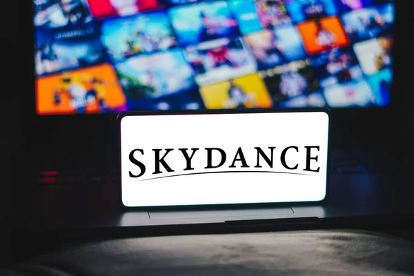Skydance pourrait bouleverser le cinéma français : Paris cherche à protéger sa production nationale / depositphotos