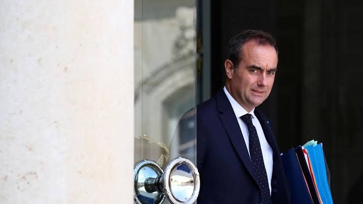 Dette française : les taux d'intérêt dépassent 5 % sur fond de blocage des discussions budgétaires pour 2027 / Ouest-France